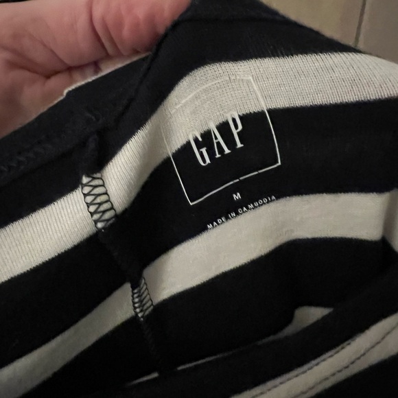 LIKE NEW GAP Boatneck Shift Dress - Picture 2 of 4